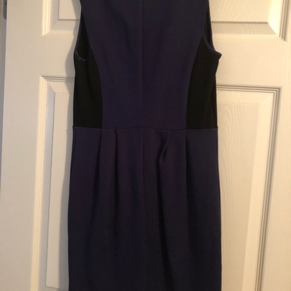 Bebe Color Block Side Panel Scoop Neck Dress - Picture 4 of 8